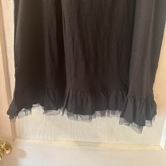 146	Hue  Blouse with ruffles and hearts	 1X - Picture 7 of 10